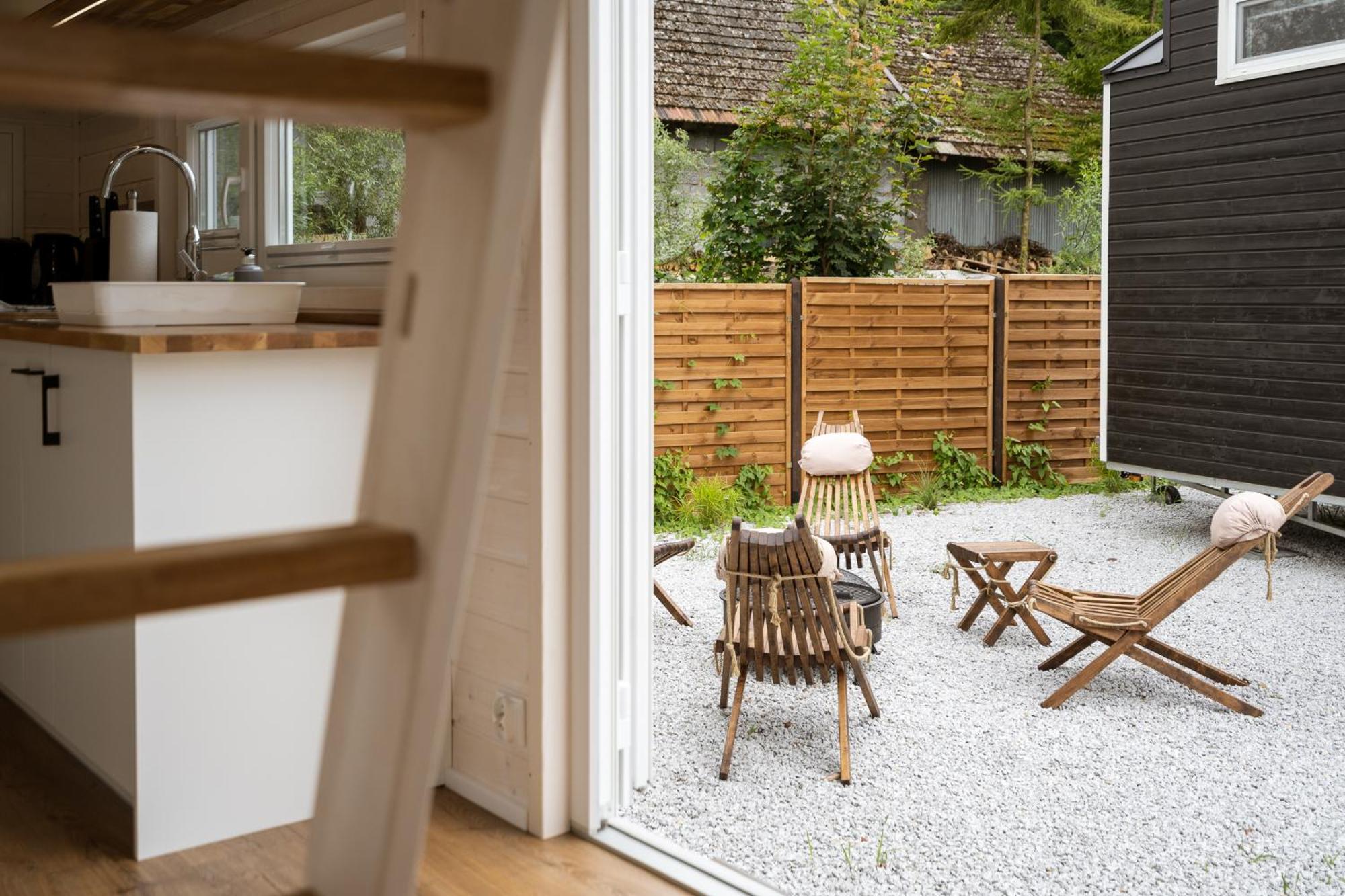 Staymoovers - Tinyhouse *