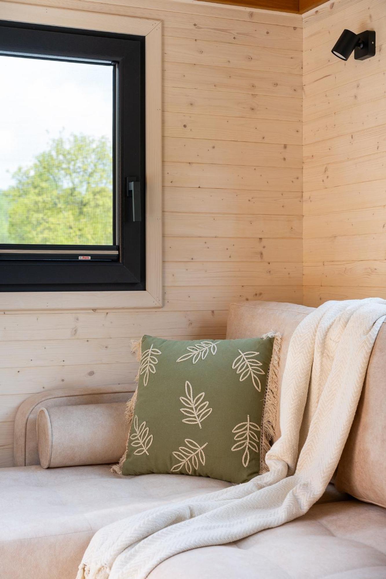 Staymoovers - Tinyhouse Zator